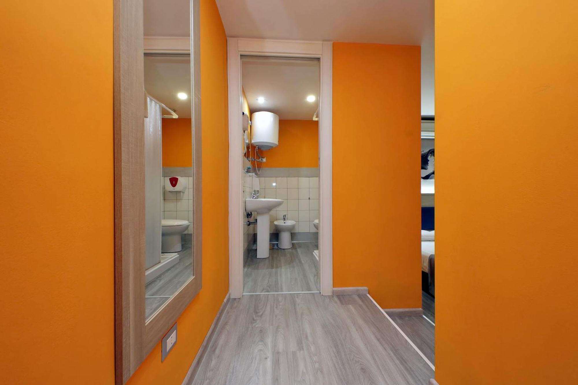Lhg Comfy Rooms Rom Exterior foto